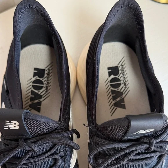 New Balance Roav Black Athletic Mesh Running Shoes. Like New! Size 11 - Picture 5 of 9
